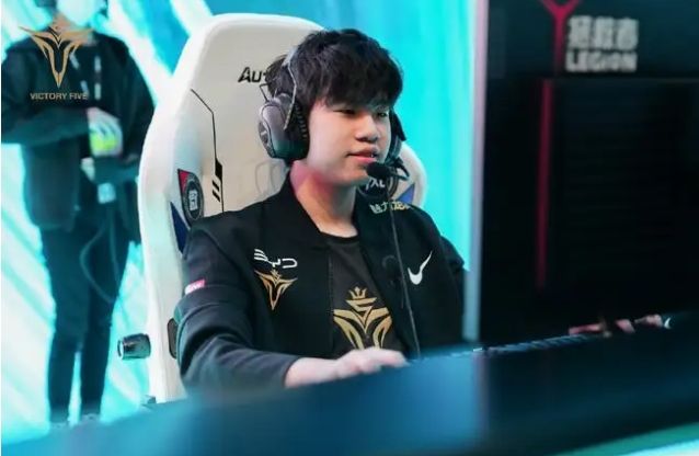 据表现上都 据表现上都