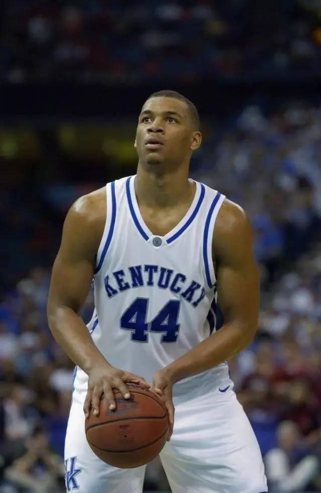 着全队前行 着全队前行