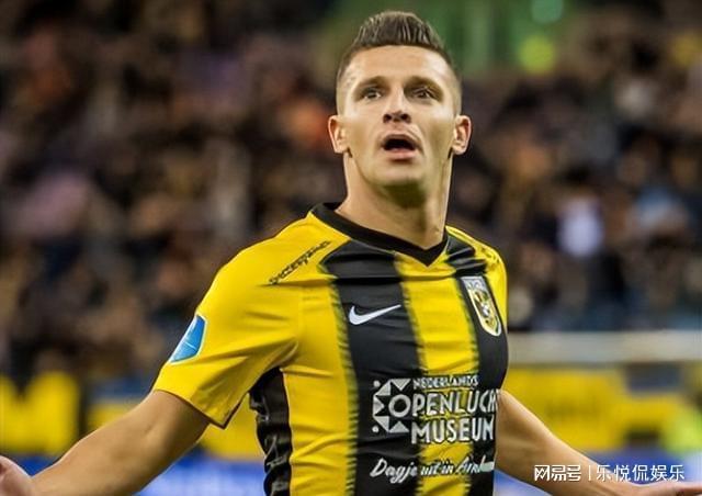 帮助球队稳 帮助球队稳