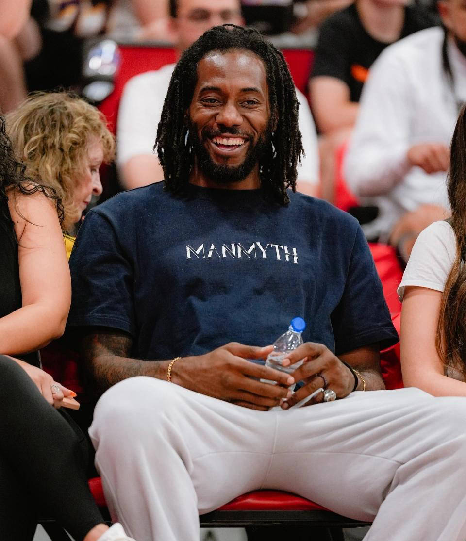 求助热线与 求助热线与